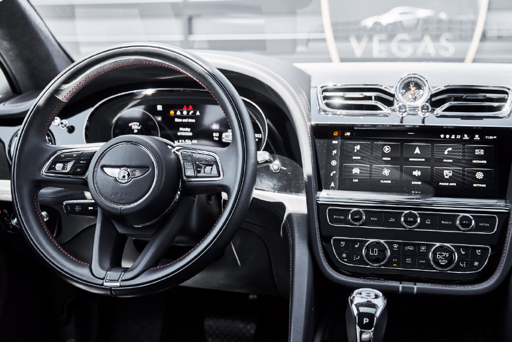 Used 2021 Bentley Bentayga AWD/4WD image 51