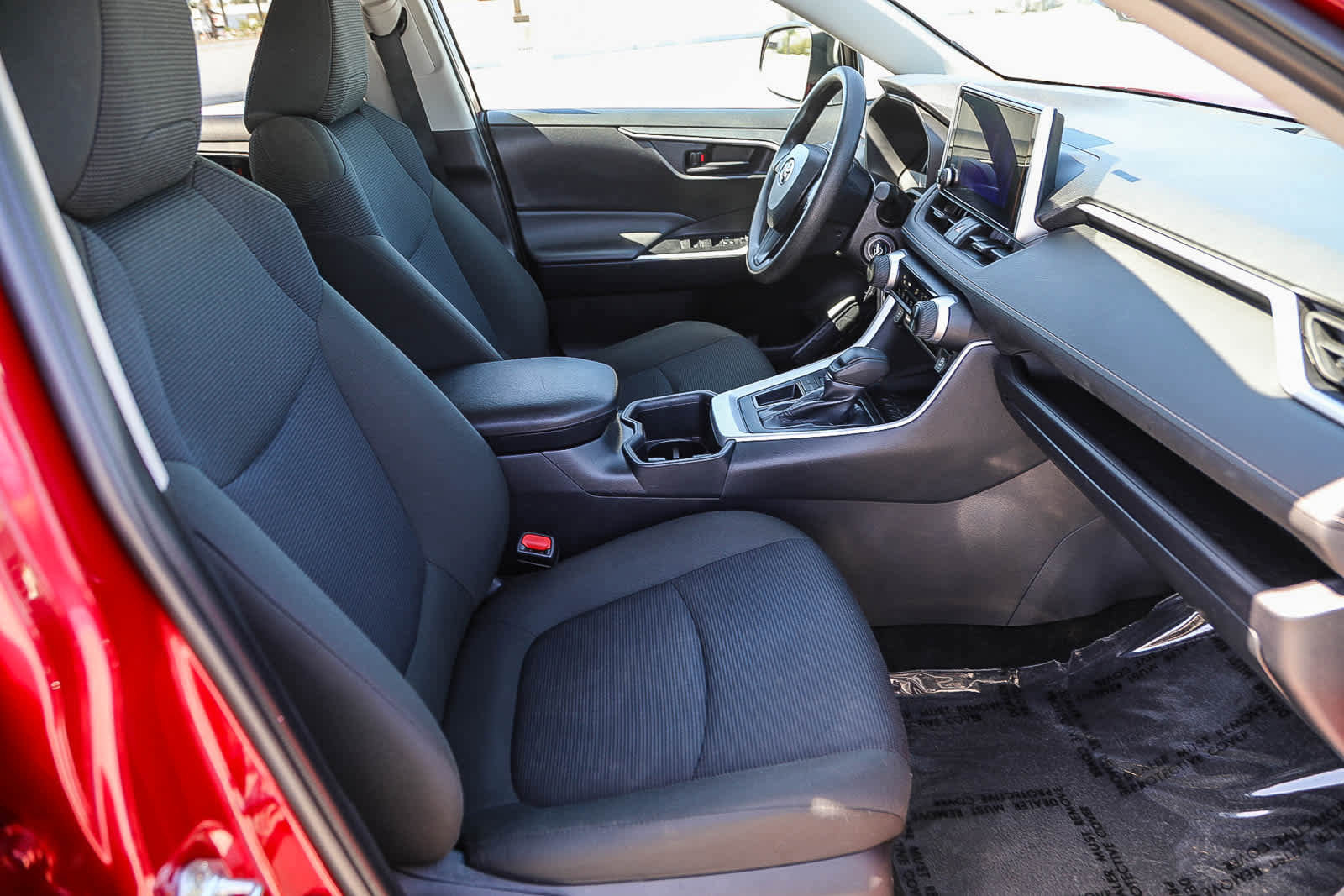 Certified 2025 Toyota RAV4 LE image 17