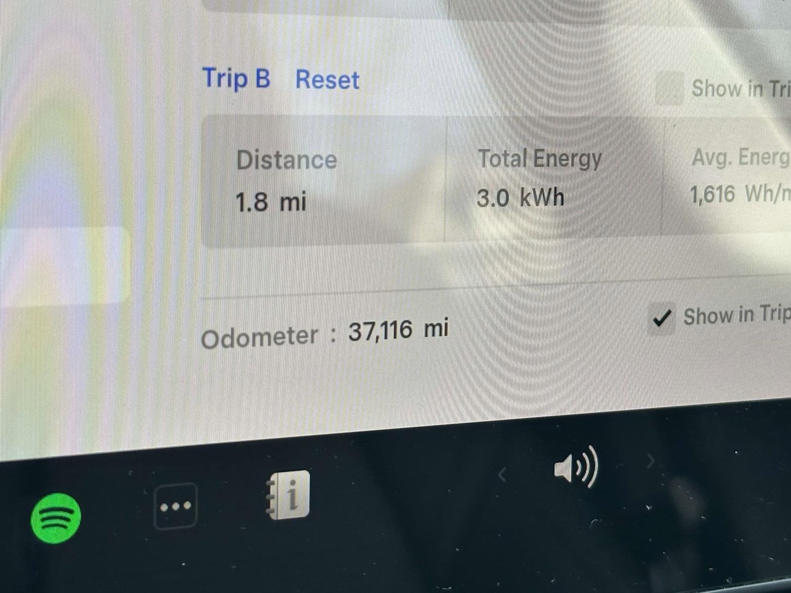 Used 2022 Tesla Model 3 Long Range AWD/4WD image 32