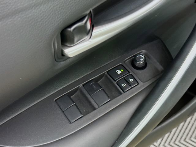 Used 2023 Toyota Corolla SE image 18