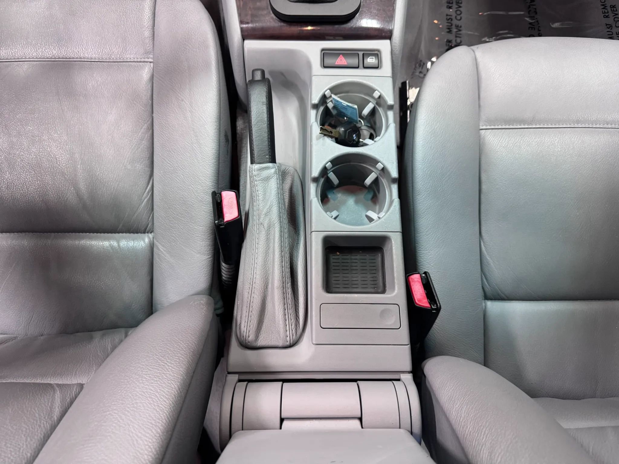 Used 2002 BMW 330xi Sedan AWD/4WD image 23