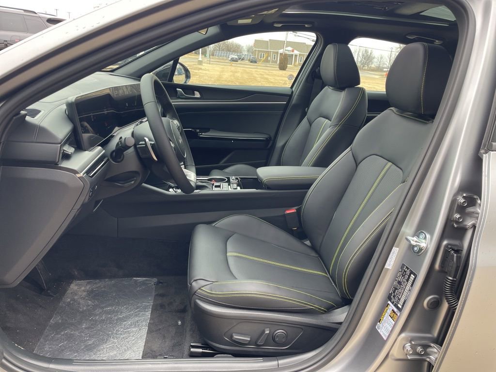 New 2026 Kia K5 GT image 8