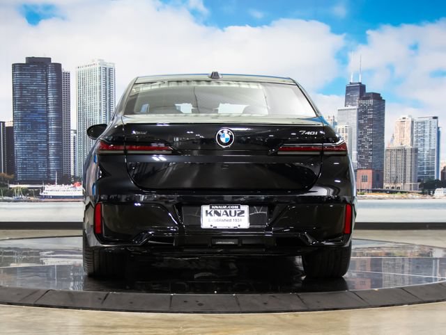 Used 2026 BMW 740i xDrive AWD/4WD image 11