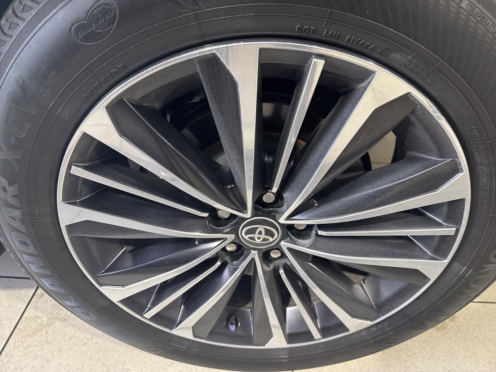 Used 2024 Toyota Grand Highlander AWD Hybrid image 10