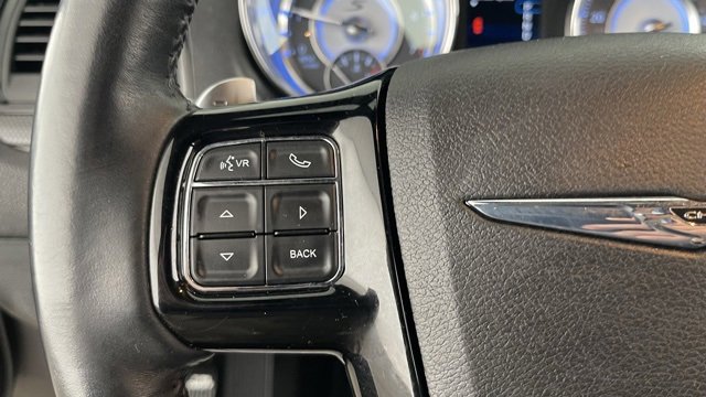 Used 2014 Chrysler 300 S image 38