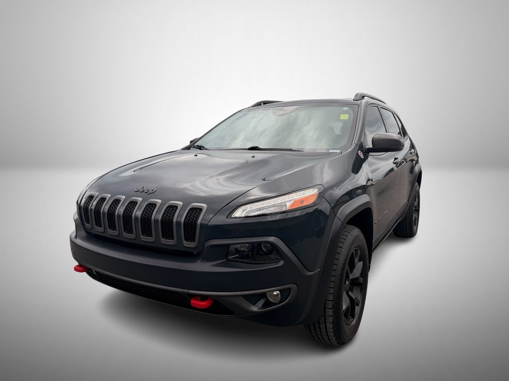 Used 2017 Jeep Cherokee Trailhawk w/ Comfort/Convenience Group AWD/4WD image 2