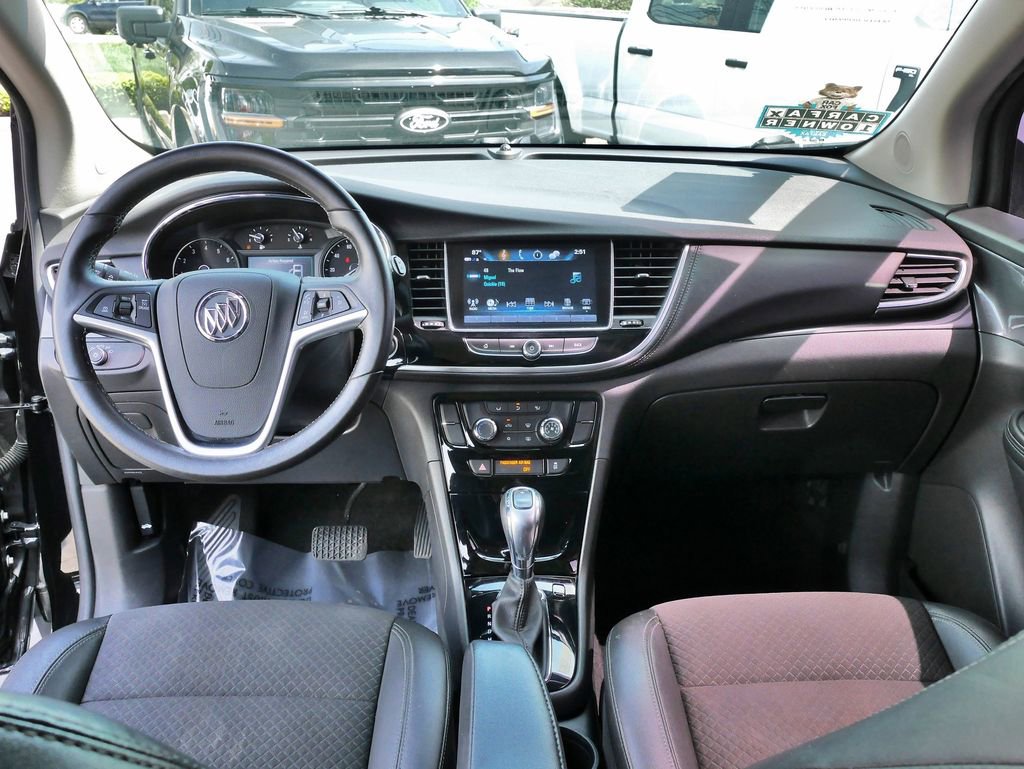 Used 2021 Buick Encore Preferred FWD image 18