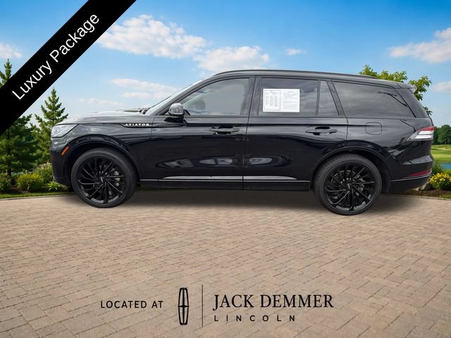 Used 2025 Lincoln Aviator Reserve w/ Equipment Group 201A AWD/4WD image 3
