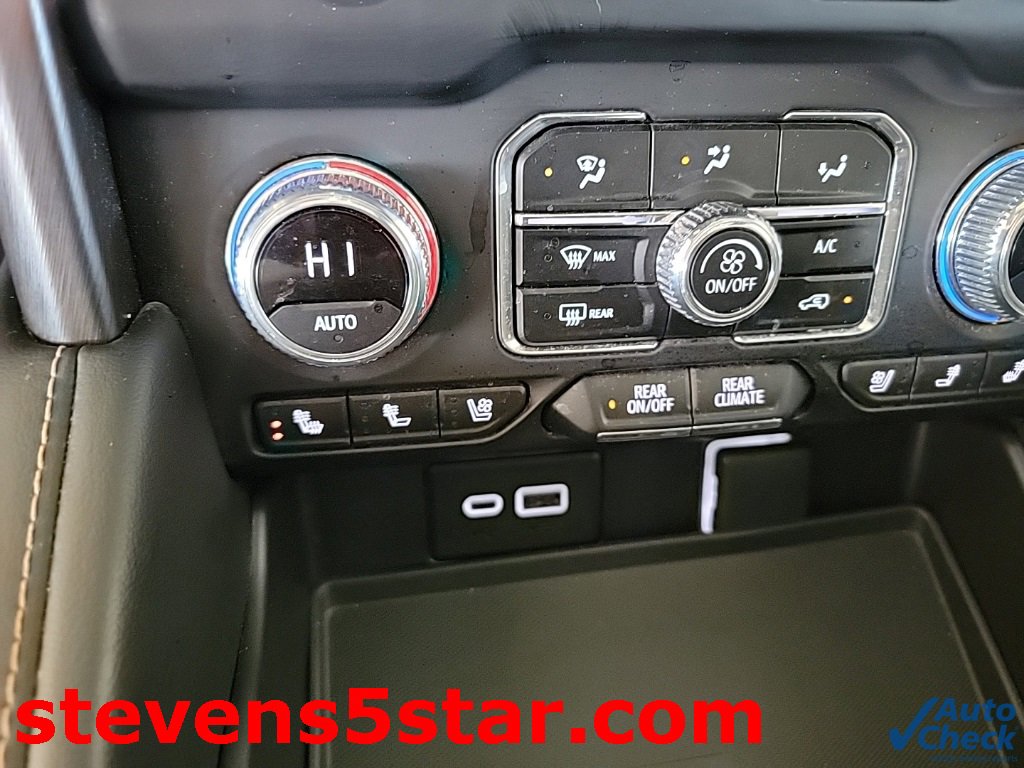 Used 2023 GMC Yukon XL AT4 w/ Technology Package image 18