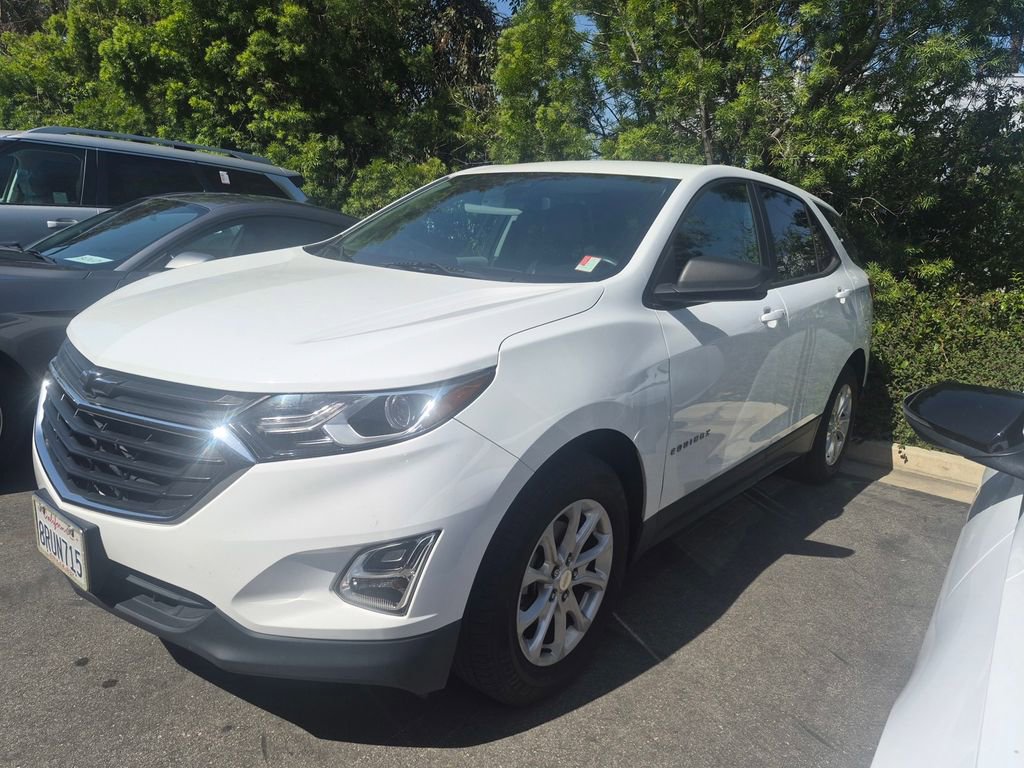 Used 2020 Chevrolet Equinox LS w/ LS Convenience Package FWD image 6