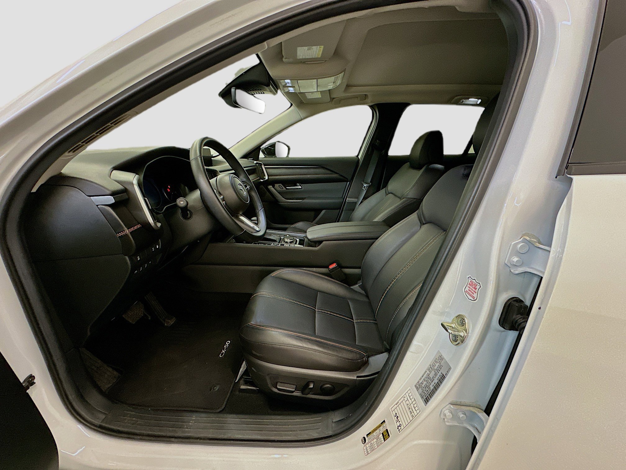 Used 2025 MAZDA CX-50 AWD 2.5 Hybrid w/ Premium Pkg image 13