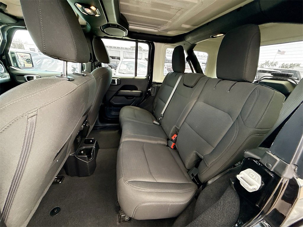 Used 2021 Jeep Wrangler Unlimited Sahara image 26