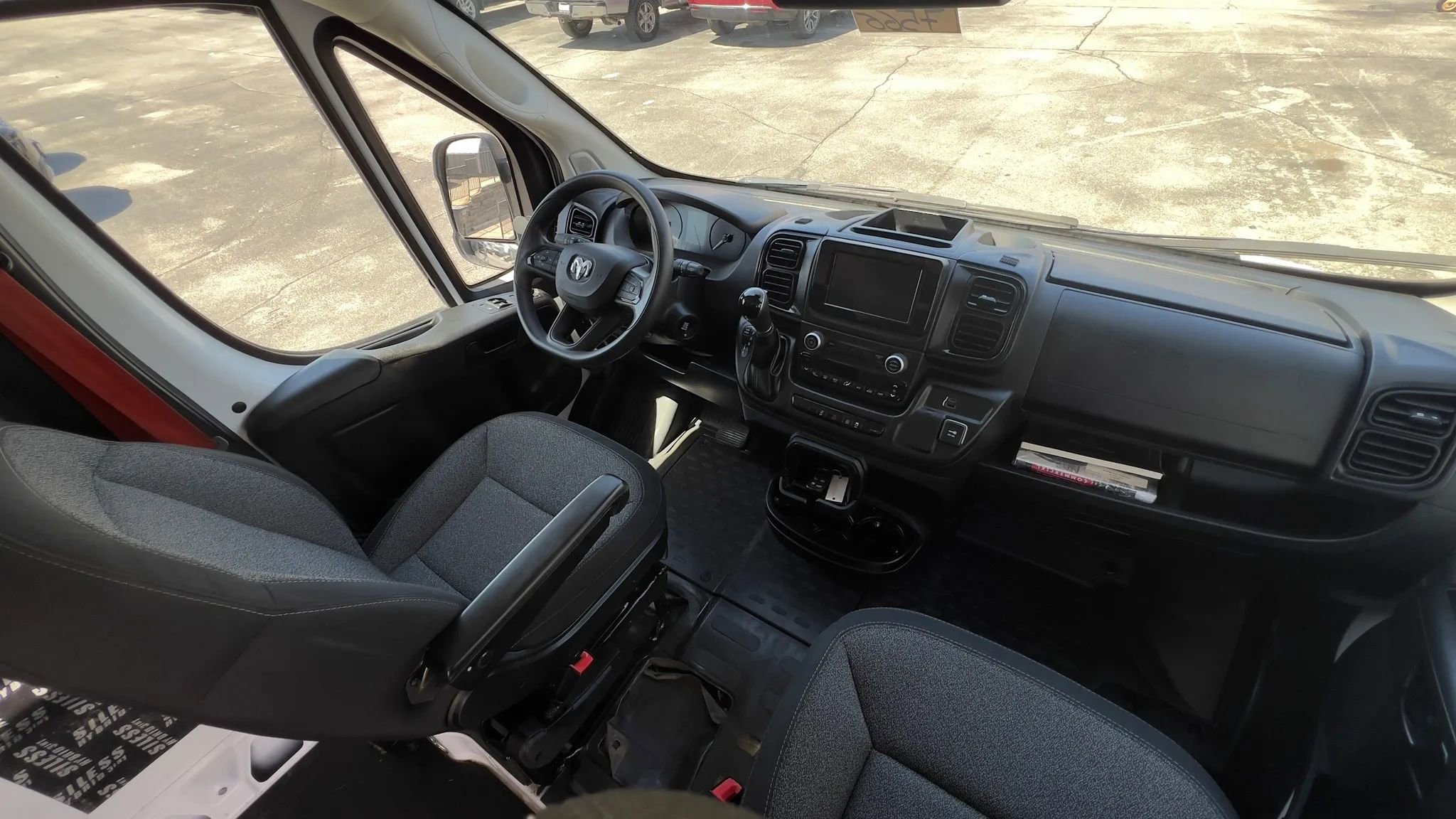 Used 2023 RAM ProMaster 3500 w/ Driver Convenience Group FWD image 24