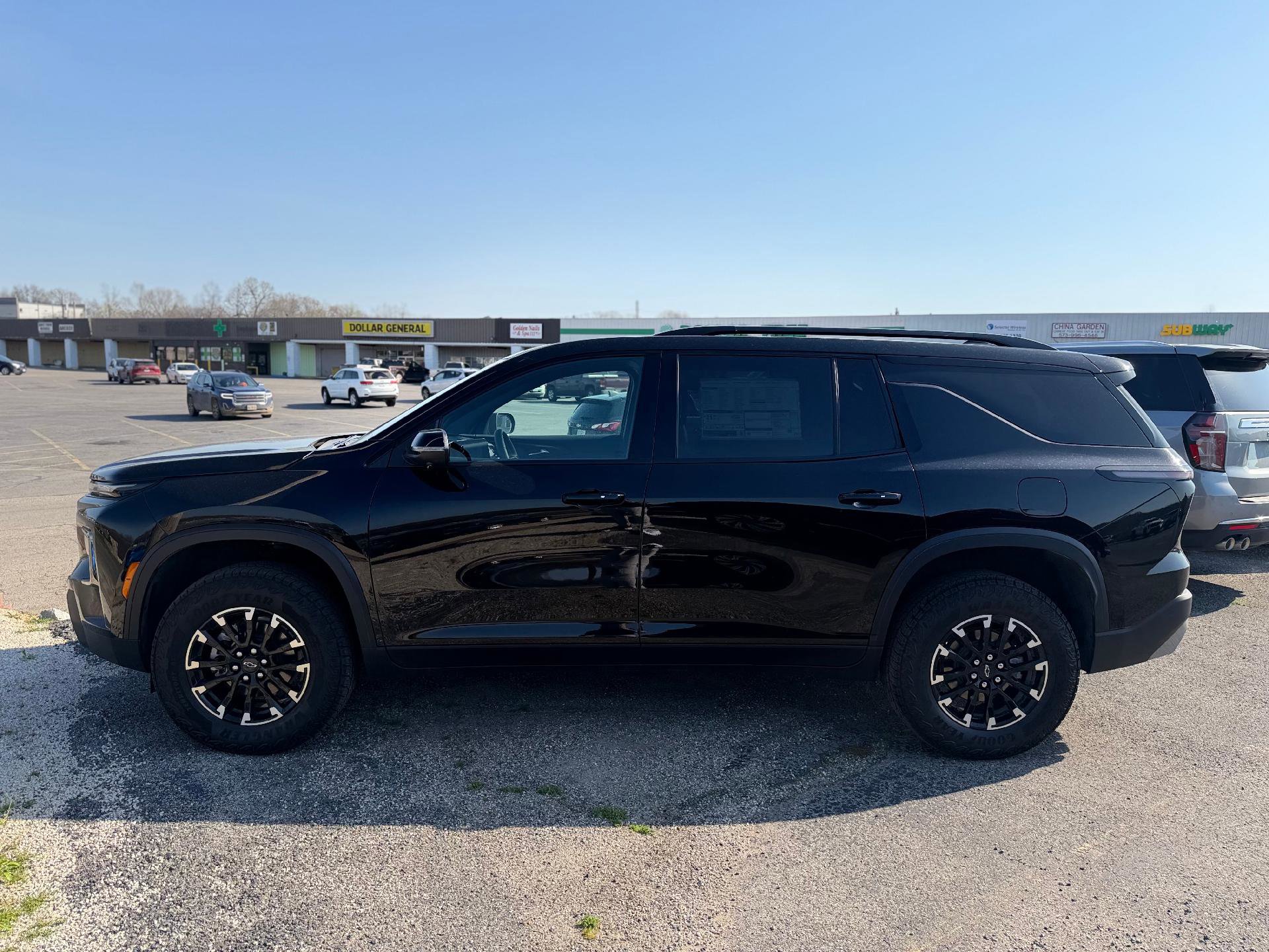 New 2026 Chevrolet Traverse Z71 w/ Driver Confidence Package image 6