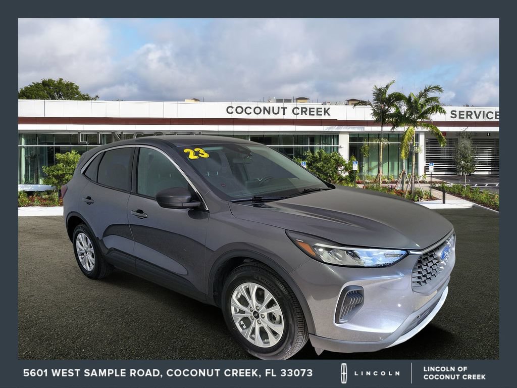 Used 2023 Ford Escape Active FWD image 1