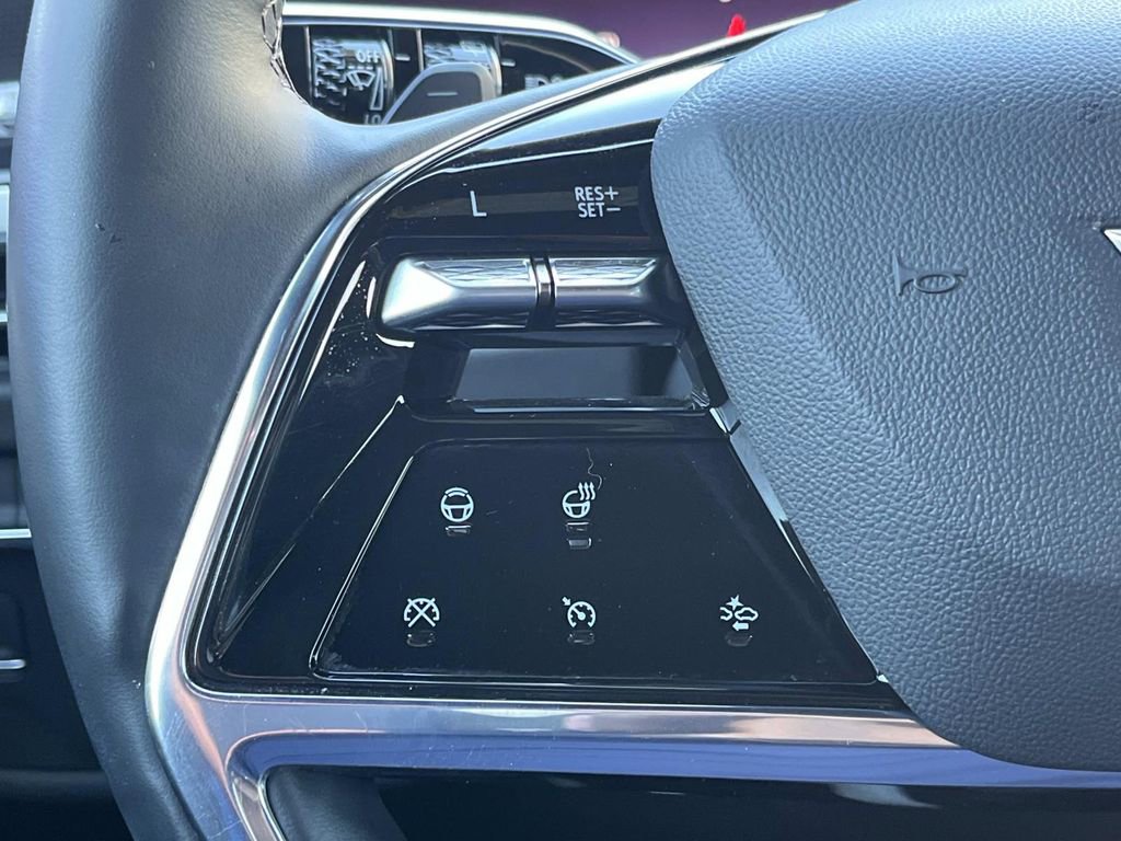 Certified 2025 Cadillac Escalade Sport w/ Touring Package image 31