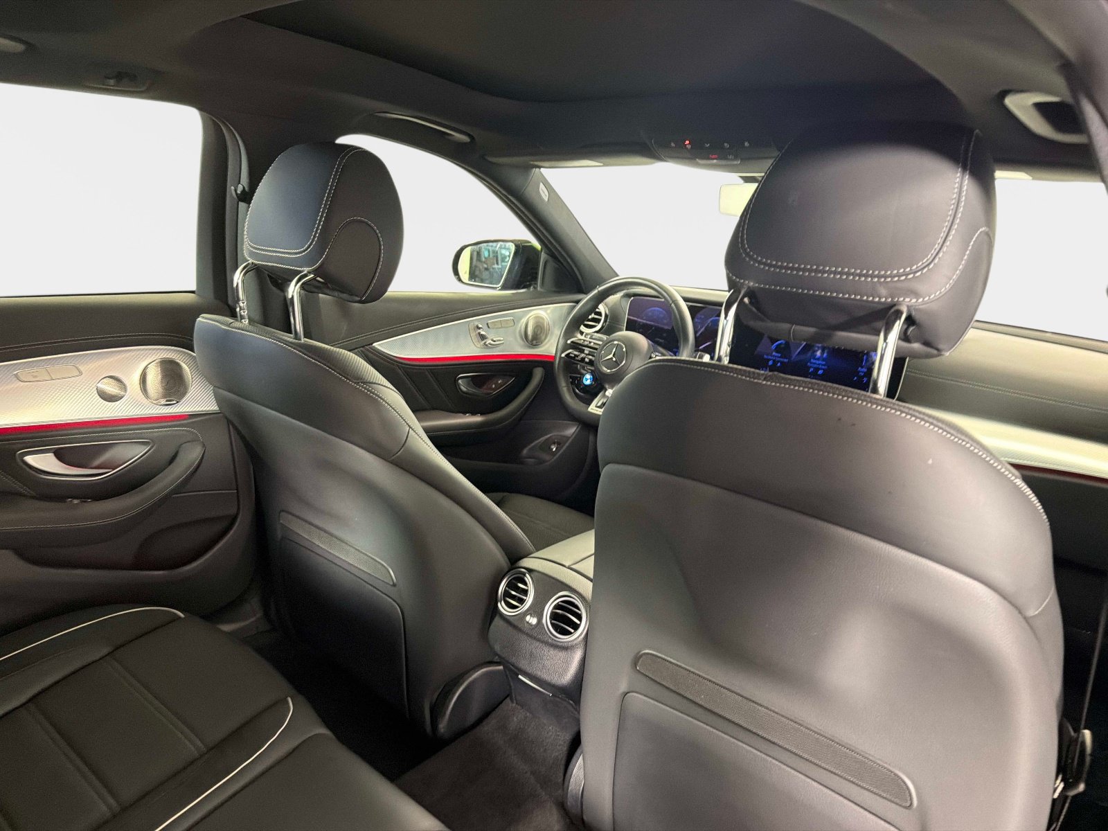 Used 2023 Mercedes-Benz E 63 AMG S image 29
