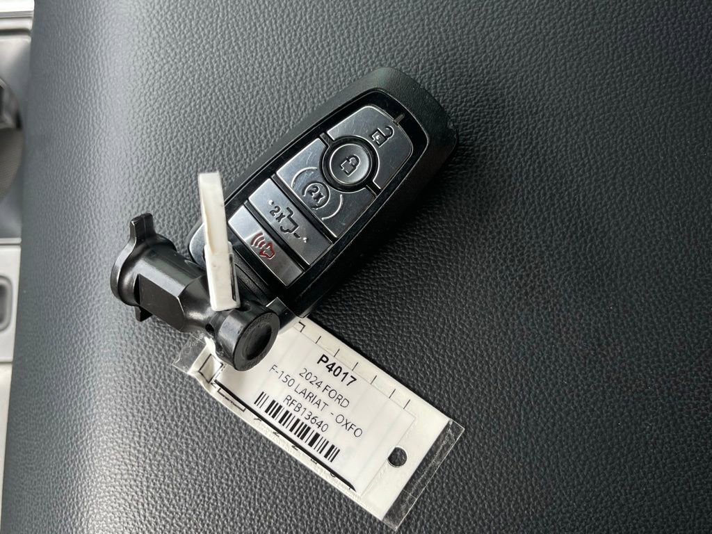 Used 2024 Ford F150 Lariat w/ Bed Utility Package AWD/4WD image 36