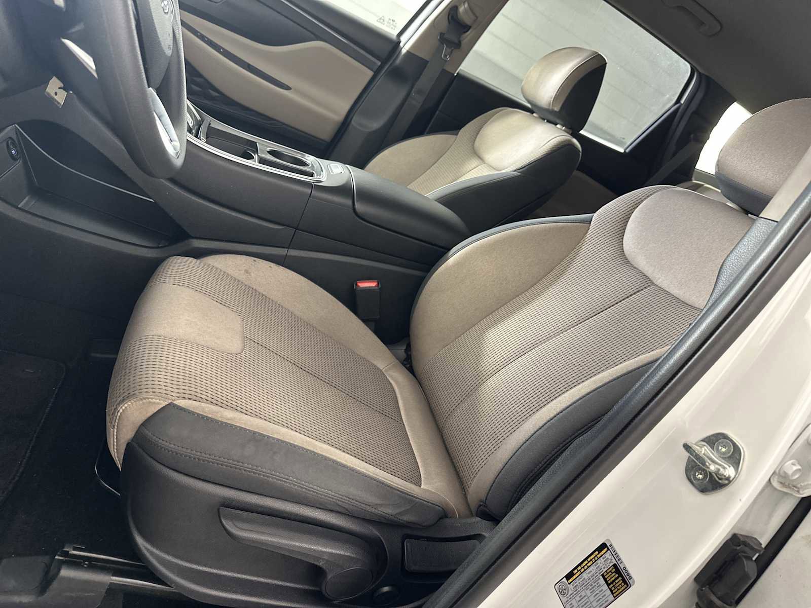 Certified 2023 Hyundai Santa Fe SE image 10