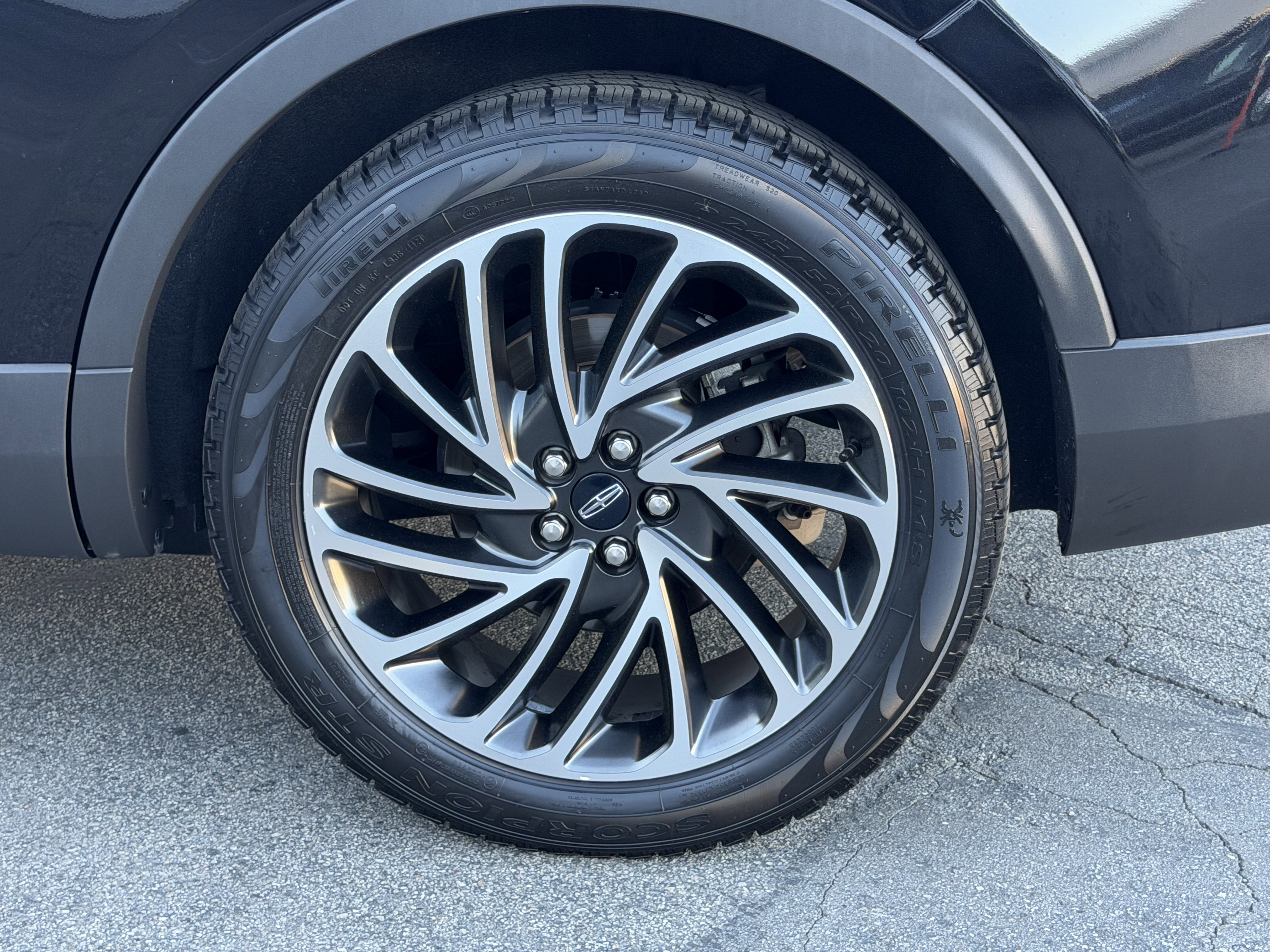 Certified 2023 Lincoln Nautilus Reserve FWD image 12