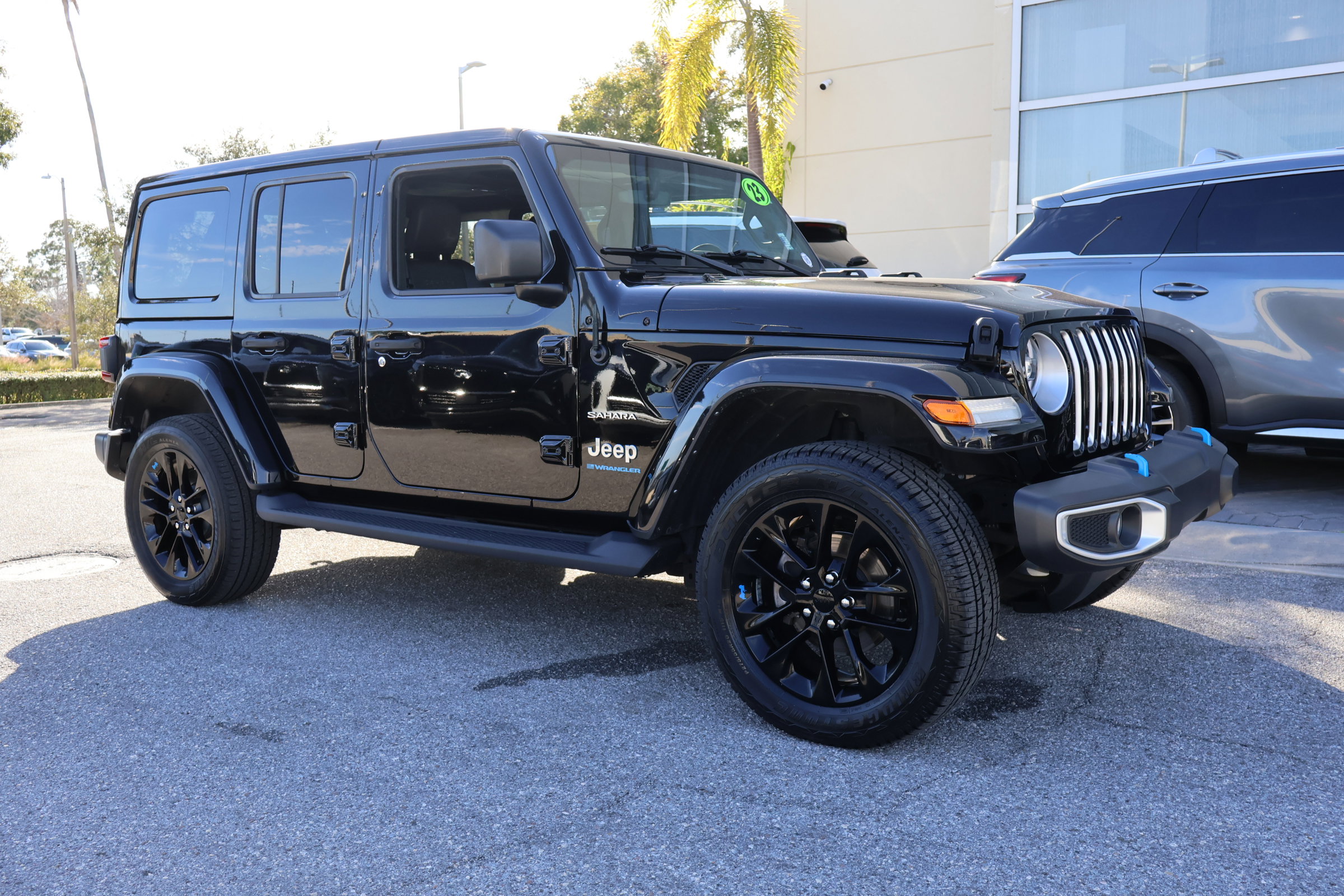 Used 2023 Jeep Wrangler Sahara w/ Cold Weather Group image 12