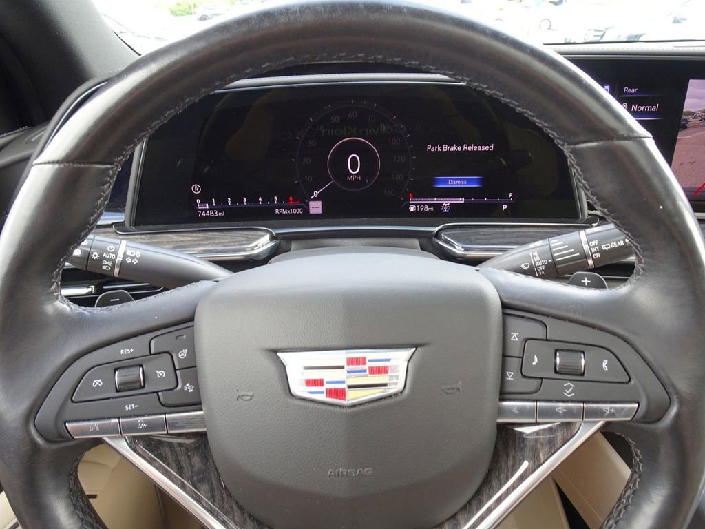 Used 2021 Cadillac Escalade ESV Premium Luxury AWD/4WD image 22