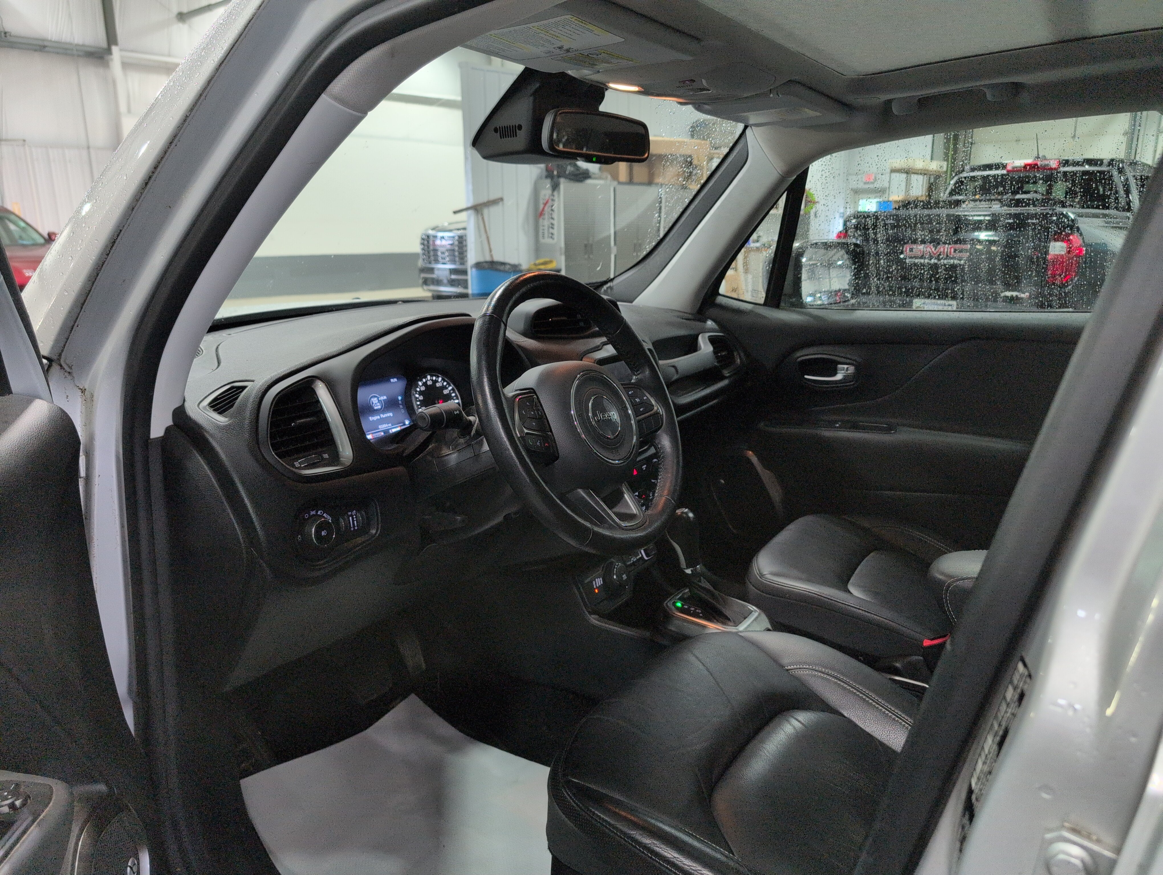 Used 2019 Jeep Renegade Limited w/ UConnect 8.4 Nav Group AWD/4WD image 6