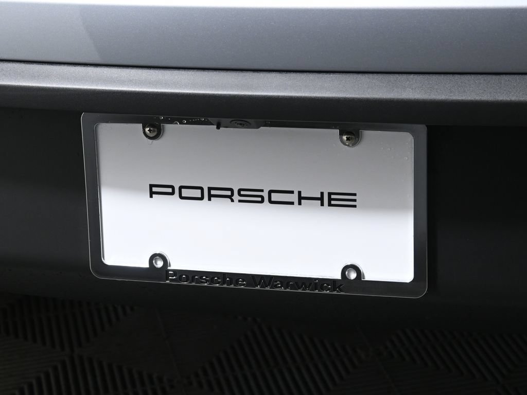 Used 2026 Porsche Macan AWD/4WD image 14