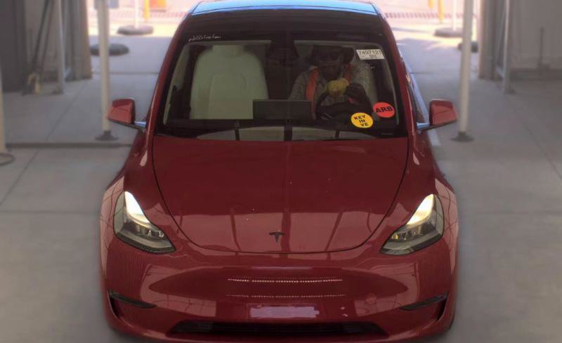 Used 2023 Tesla Model Y Performance AWD/4WD image 2