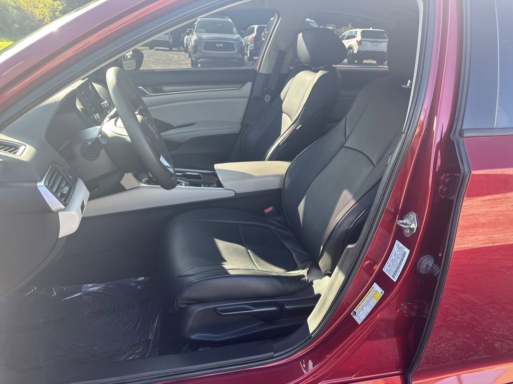 Used 2019 Honda Accord LX image 4