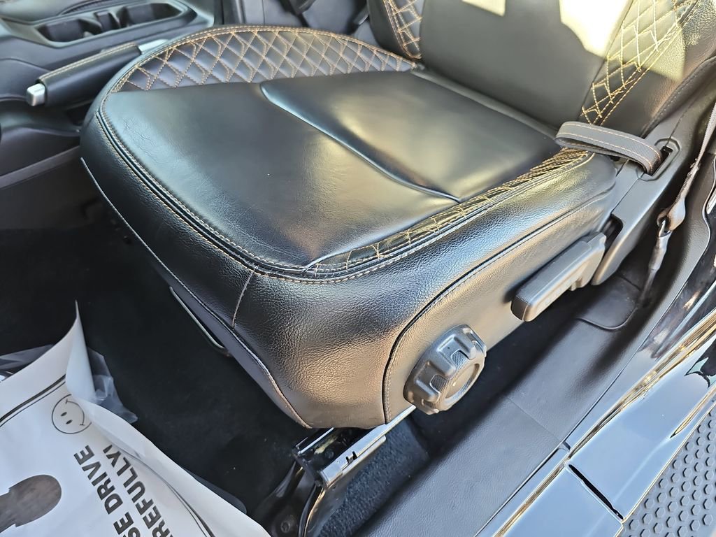 Used 2022 Jeep Wrangler Unlimited Sahara image 33