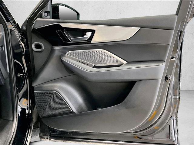 Used 2023 Acura MDX SH-AWD image 19