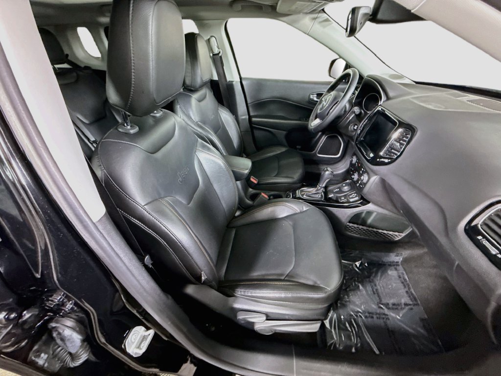 Used 2018 Jeep Compass Limited AWD/4WD image 31