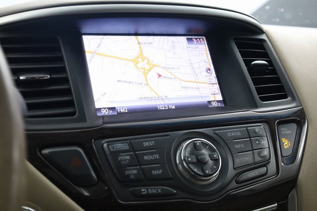 Used 2015 Nissan Pathfinder Platinum w/ Cargo Package image 18