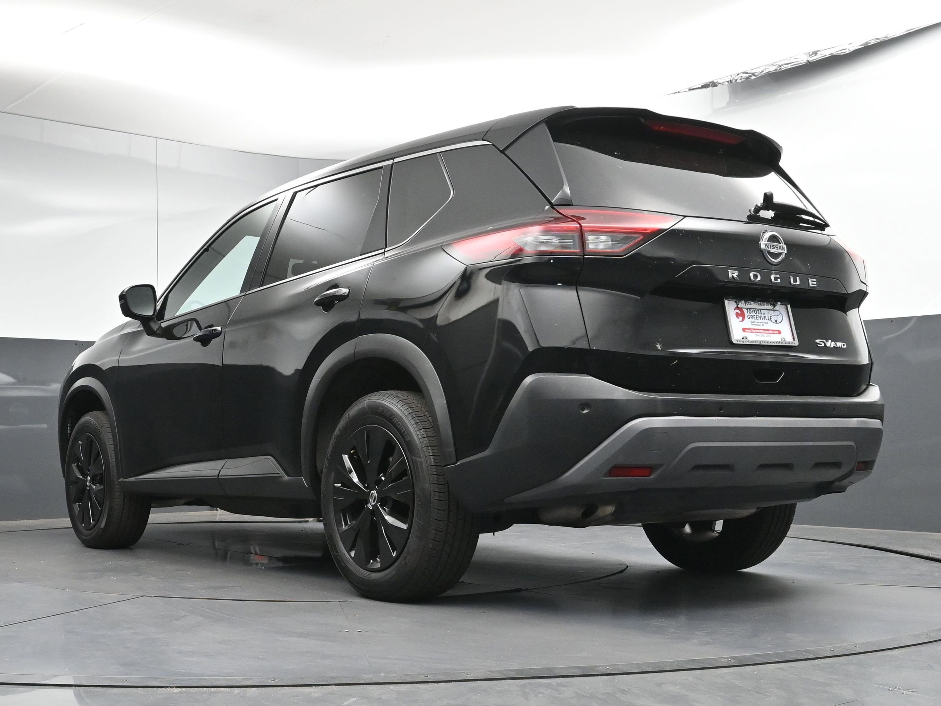 Used 2021 Nissan Rogue SV image 29
