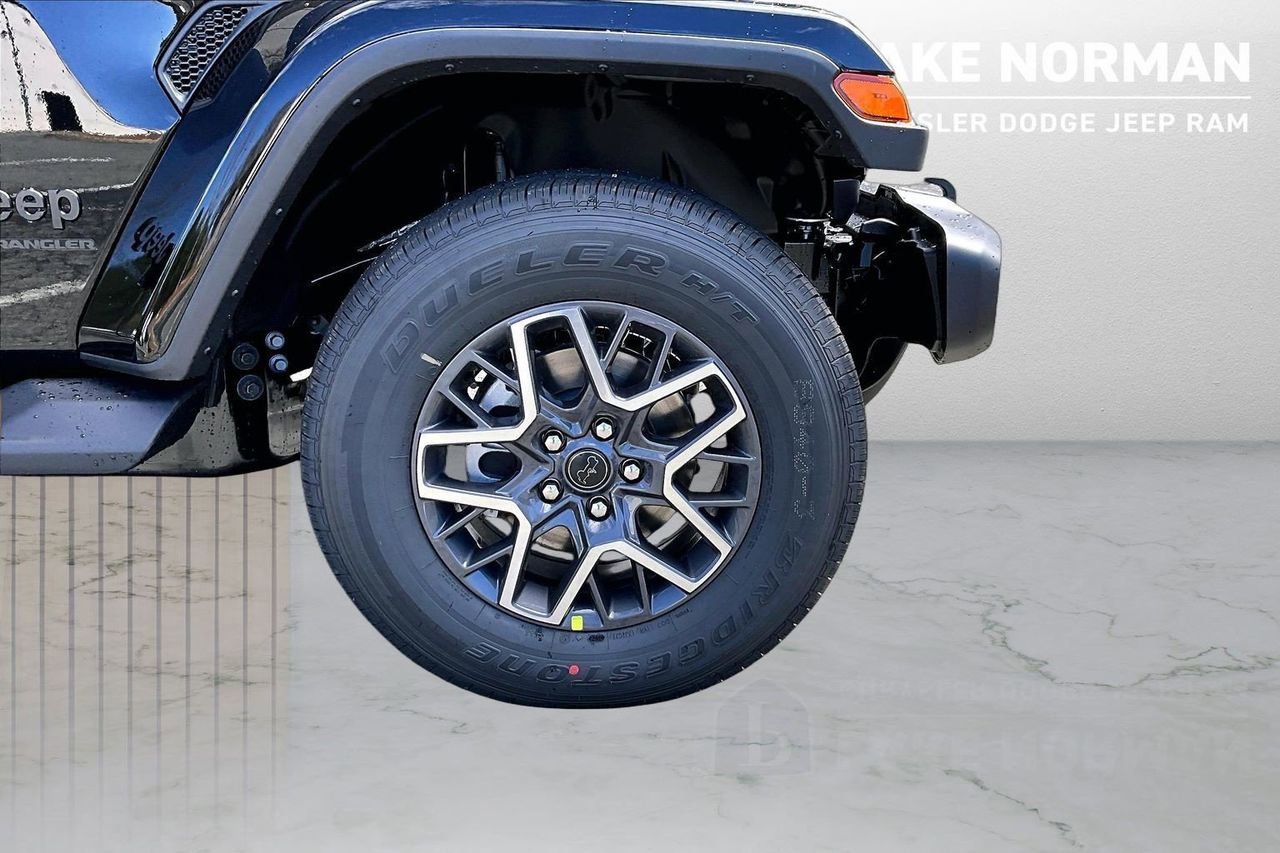 New 2026 Jeep Wrangler Sahara AWD/4WD image 33