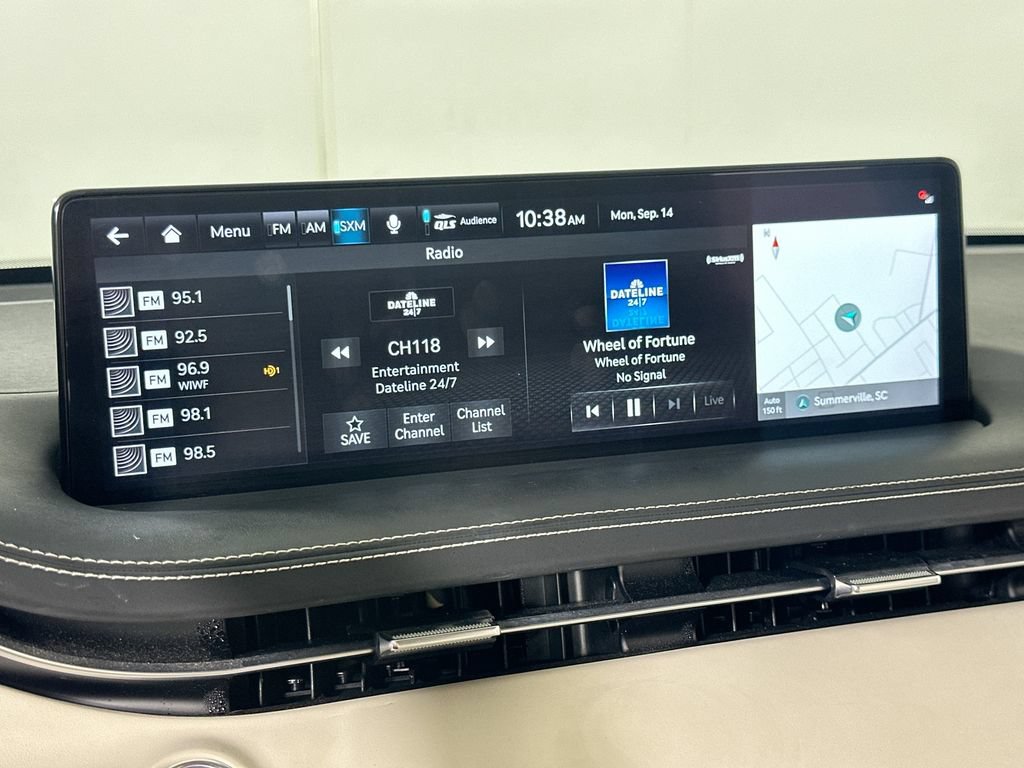 Used 2022 Genesis GV70 3.5T Sport w/ Sport Prestige Package AWD/4WD image 31