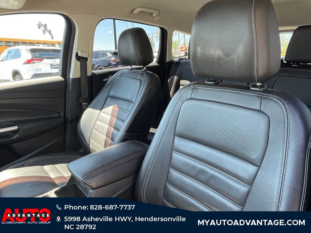 Used 2017 Ford Escape Titanium image 8