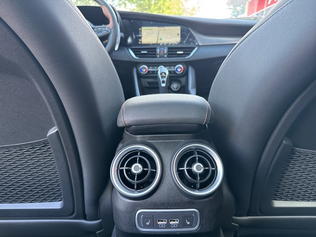 New 2025 Alfa Romeo Giulia AWD w/ Driving Assist Package image 20