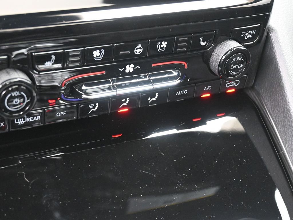 New 2025 Jeep Grand Cherokee Limited w/ Luxury Tech Group II image 20