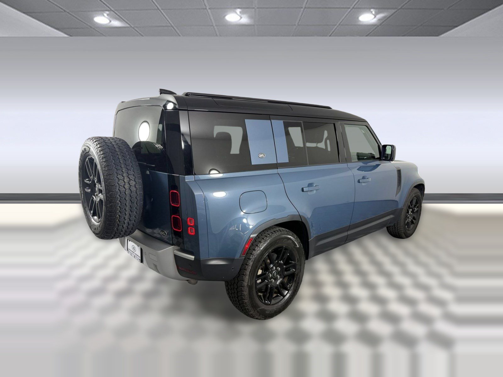 Used 2020 Land Rover Defender 110 S AWD/4WD image 9