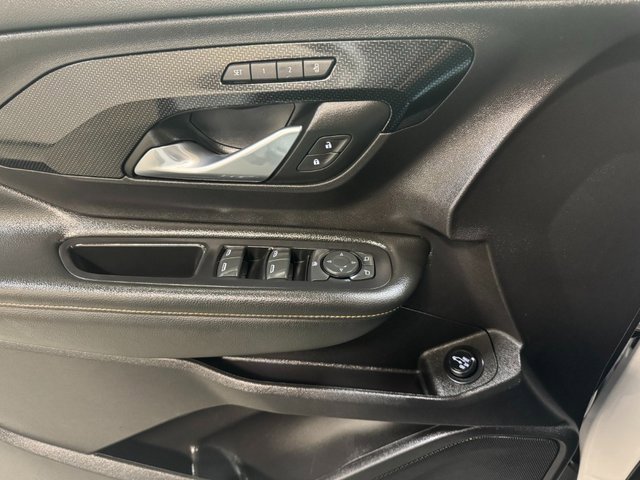 Used 2024 GMC Terrain AT4 image 12