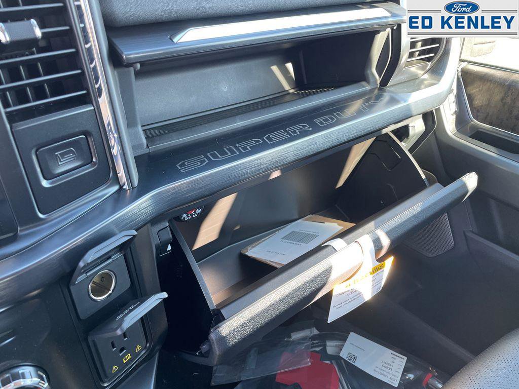 New 2026 Ford F350 Lariat w/ Tremor Off-Road Package image 18