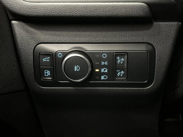 Used 2024 Ford Escape SE image 25