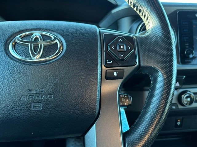 Used 2017 Toyota Tacoma TRD Off-Road image 32