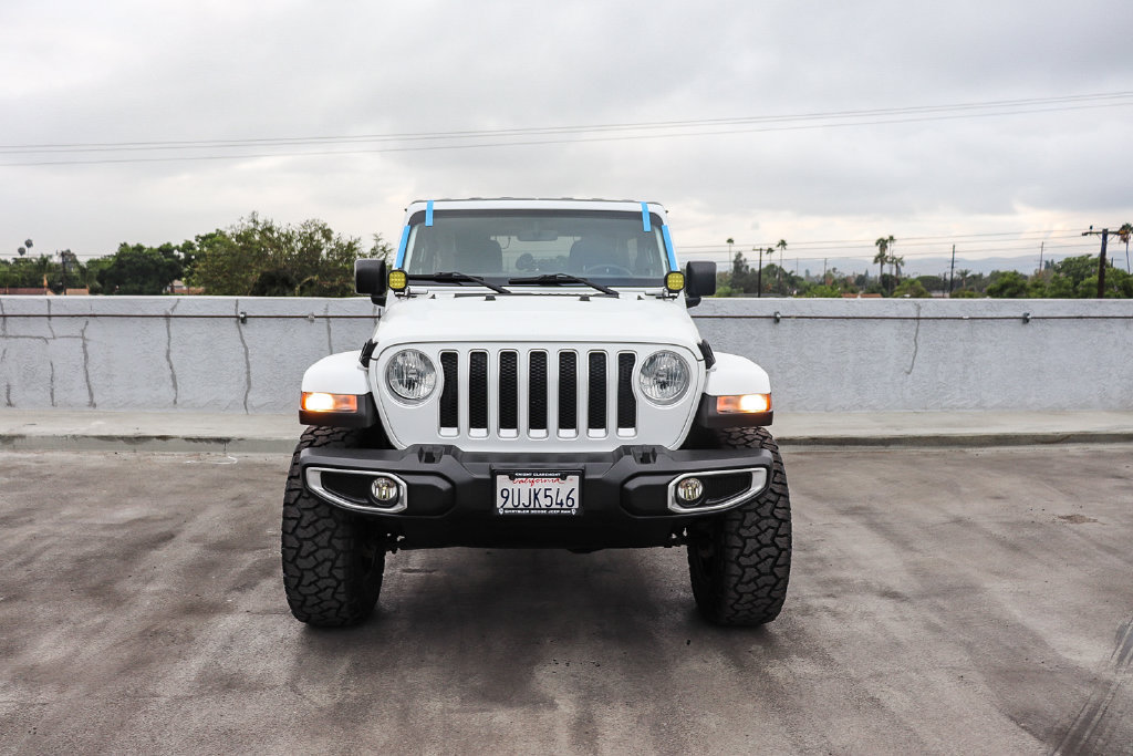 Used 2023 Jeep Wrangler Unlimited Sahara AWD/4WD image 3