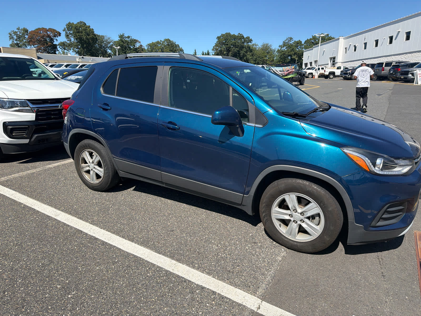 Certified 2020 Chevrolet Trax LT FWD image 2