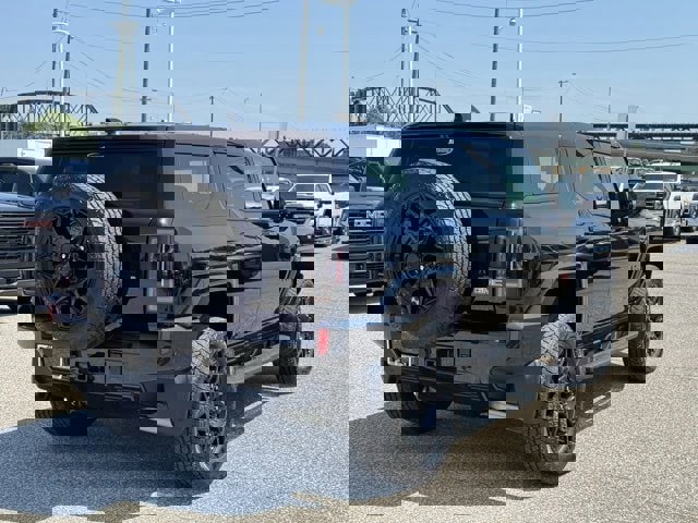 New 2025 GMC Hummer EV 2X w/ LPO, Illumination Package image 5