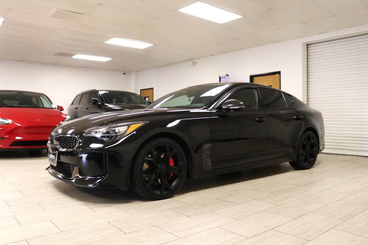 Used 2019 Kia Stinger GT1 RWD image 3