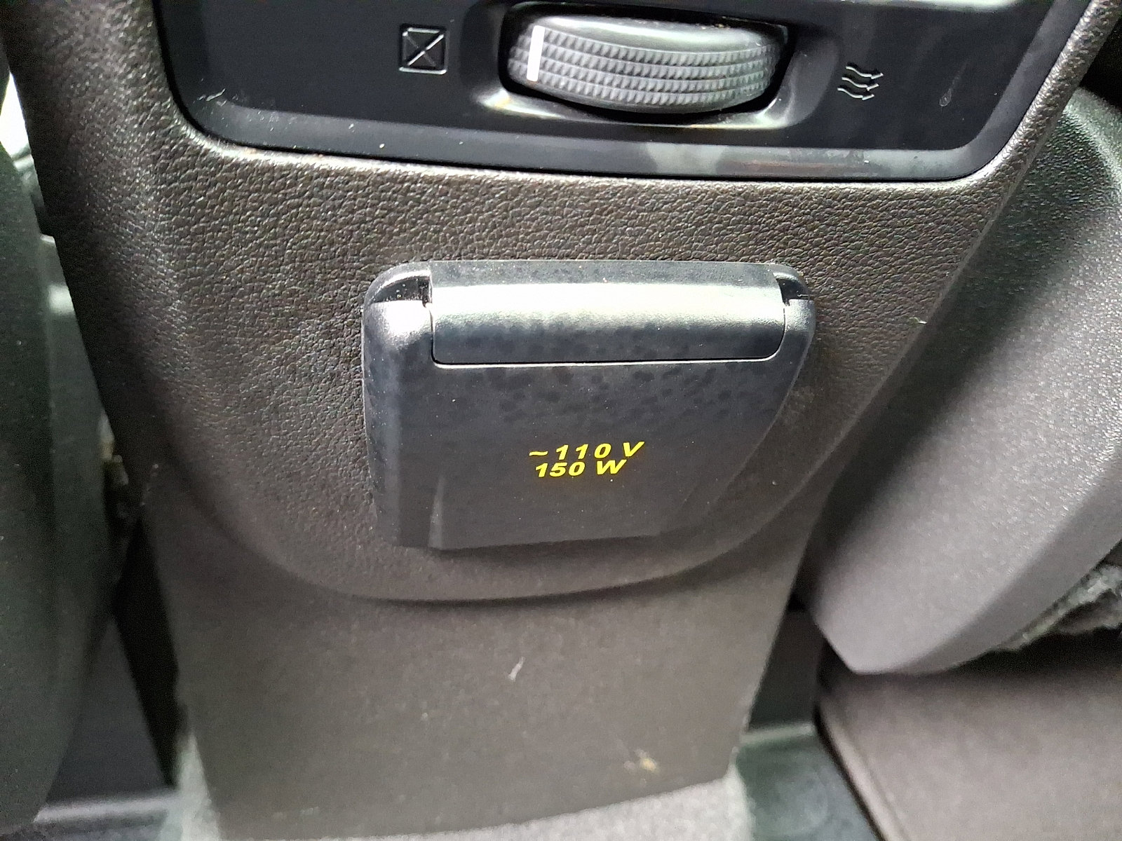 Used 2015 Ford Escape Titanium w/ Equipment Group 301A image 12